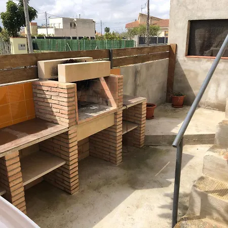 בית כפרי Casa Hortets דלטברה
